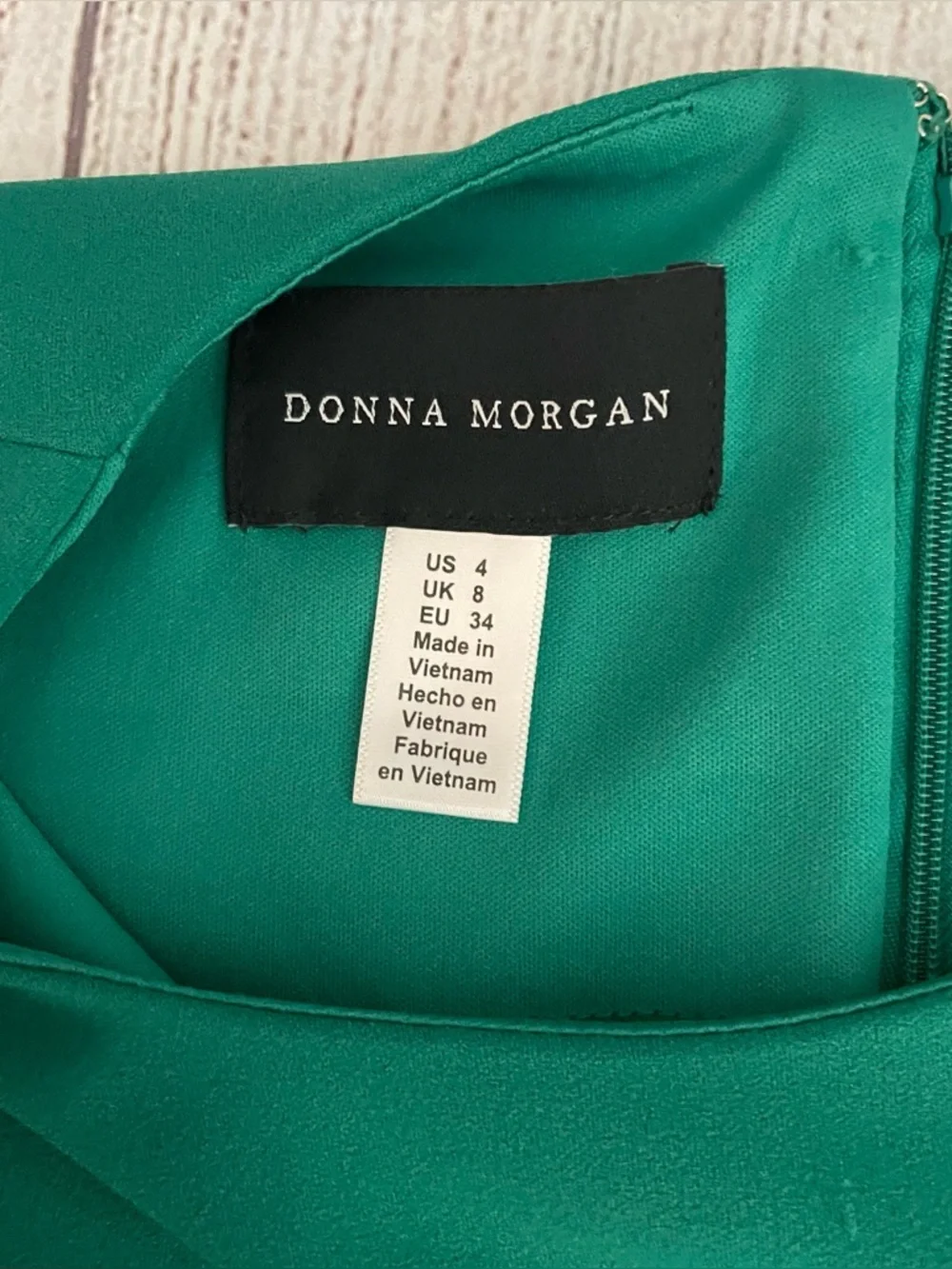 DONNA MORGAN Women’s Green Sheath Dress Ruffle Bell Sleeves Work Size 4